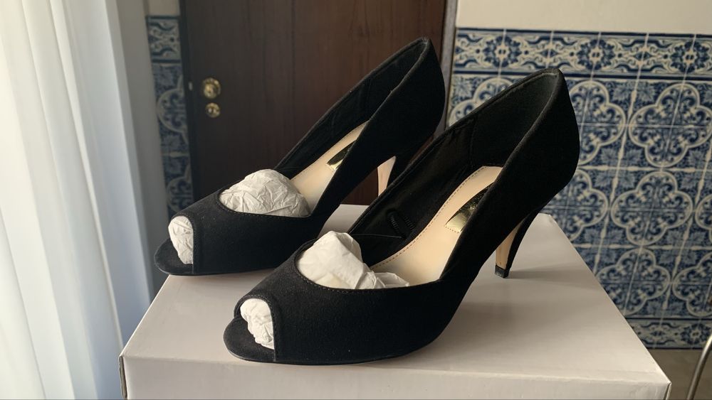 Lote de sapatos preto salto 38