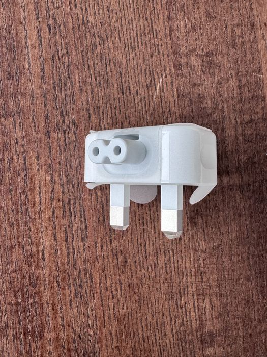 Adapter Apple PL -> UK