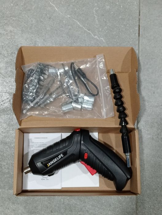 0. URGENTE Aparafusadora com bateria (como nova)