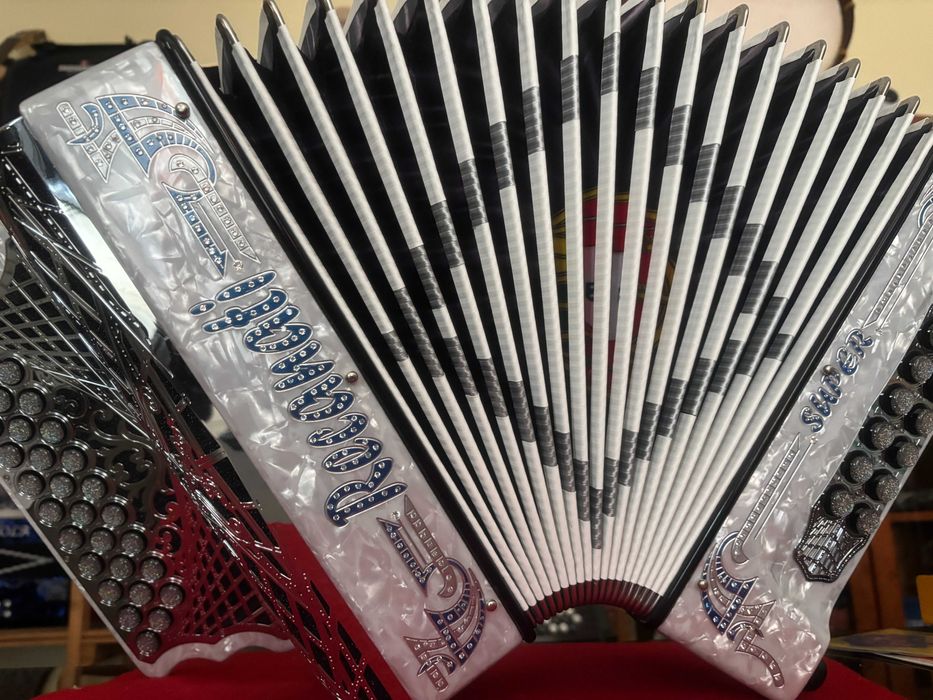 Concertina nova recanatti muito leve