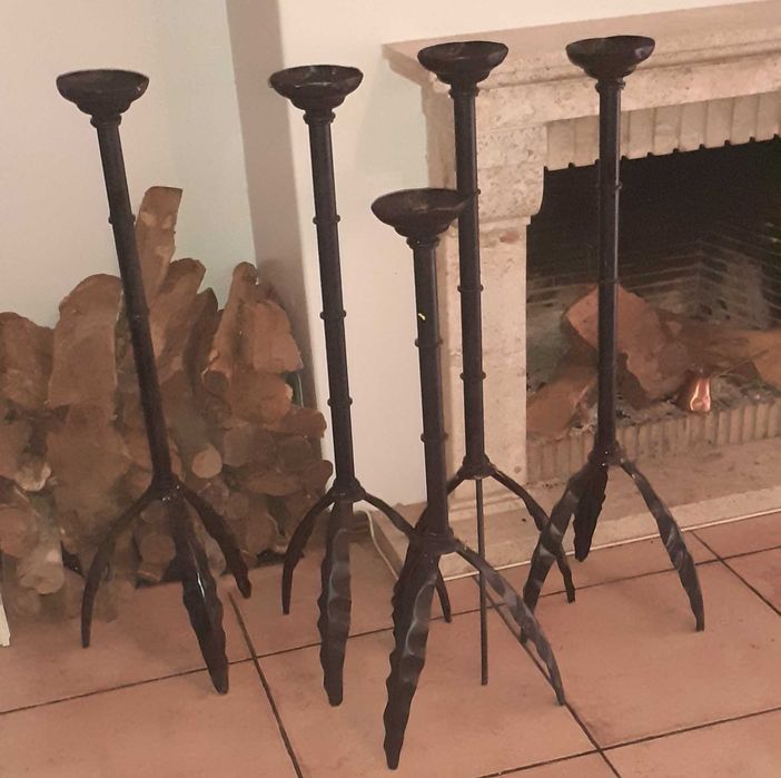 Castiçais Em Metal Pé Alto