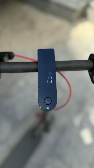 Электросамокат Xiaomi Mi Electric Scooter 4