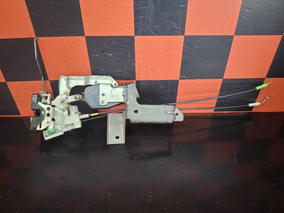Fechadura / fecho porta frente direito MITSUBISHI TRUCKS Canter