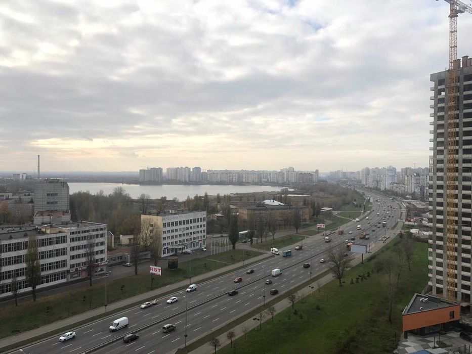 1 секція Зданий Продам кварт.38м2 в ЖК Олімпік Парк Бажана 17