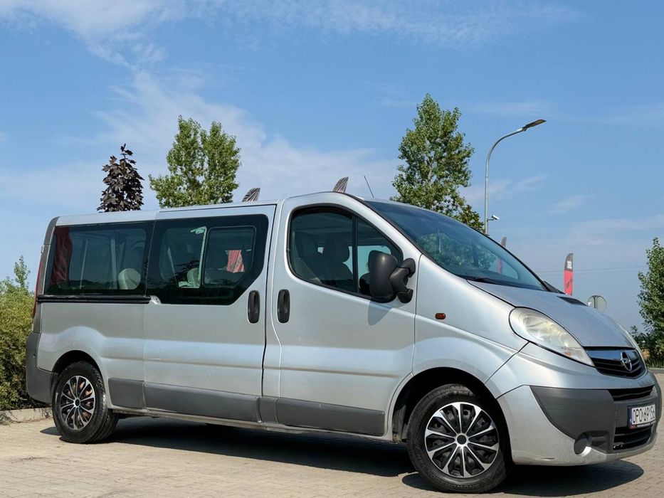 Opel Vivaro • 2.0 D • 9 osobowy • Long • Zamiana