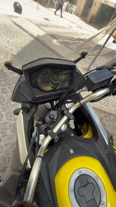 Suzuki V storm 650