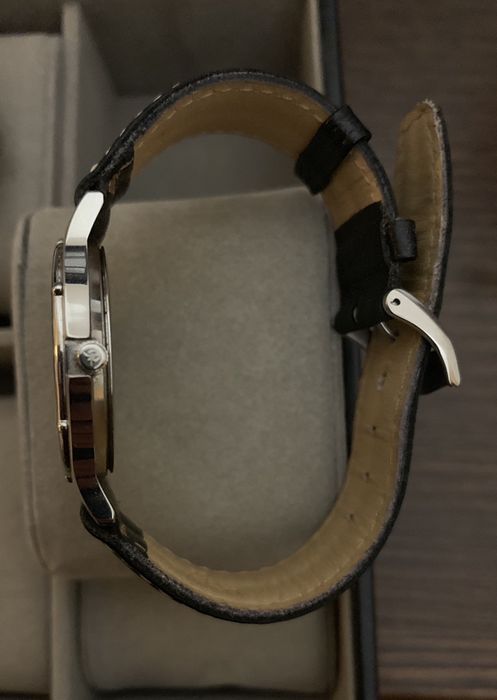 Relógio Marca TITAN - como novo