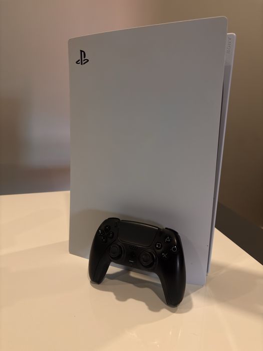 Vendo PS5 Quase Nova + Conta com Jogos Digitais