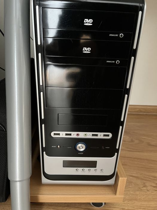 Komputer stacjonarny