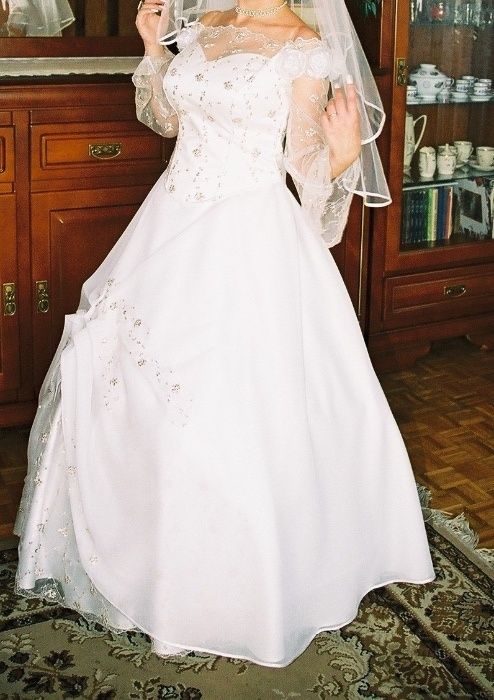 Suknia ślubna nietypowa