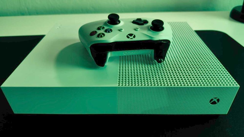 Konsola XBOX One S All Digital 500gb z Padem Wrocław Fabryczna
