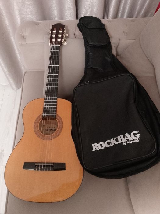 Продам гітару класичну HOHNER розмір 1/2 в гарному стані