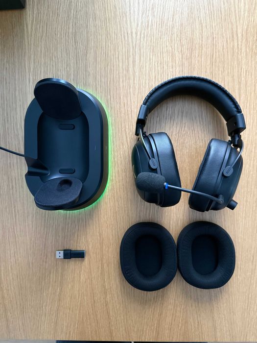 Słuchawki MCHOSE V9 Turbo+ Wireless + Stacja Ładująca - Stan Idealny, Komplet
