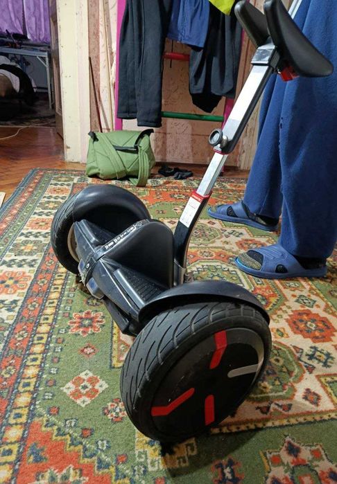 гироскутер Mini Robot. (аналог Ninebot Mini Pro)