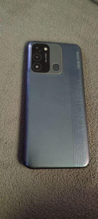 Техно спарк 8с 7/128гб в хорошому стані