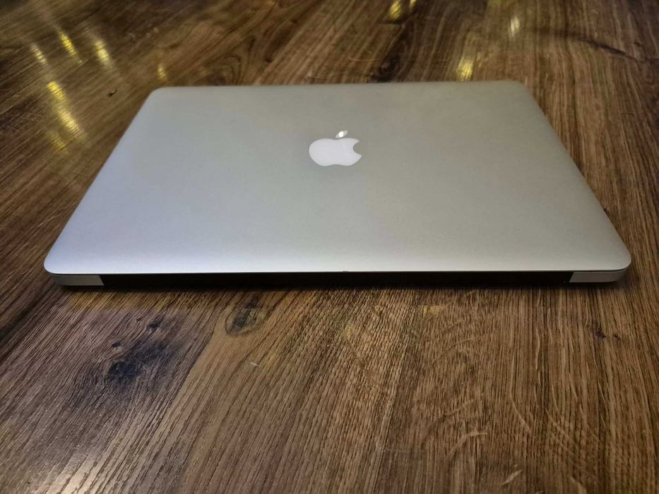 MacBook Air A1466 i5/4Gb/SSD/BateriaOK/macOS X