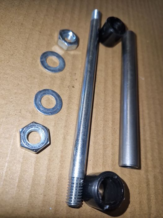 Nowa kpl oś wahacza ramy kola tyl Romet motorynka komar