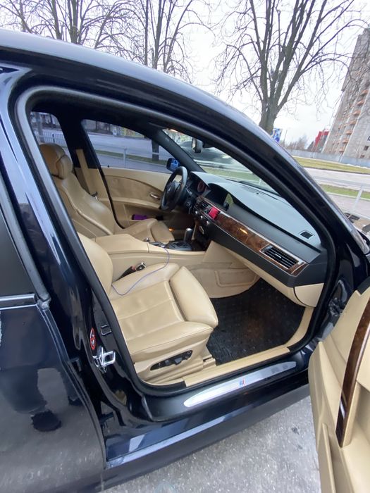 BMW E60 E 60 530I