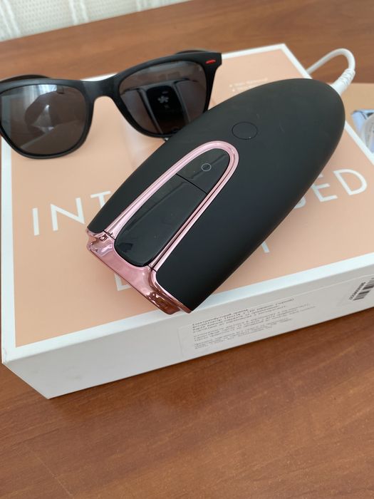 Домашній Фотоэпилятор ELLESILK IPL black новый