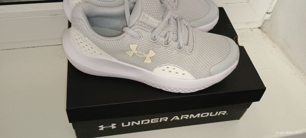 Ander Armour Подростковые кроссовки 38р. (24 см.) Оригинал!!! Новые!!!