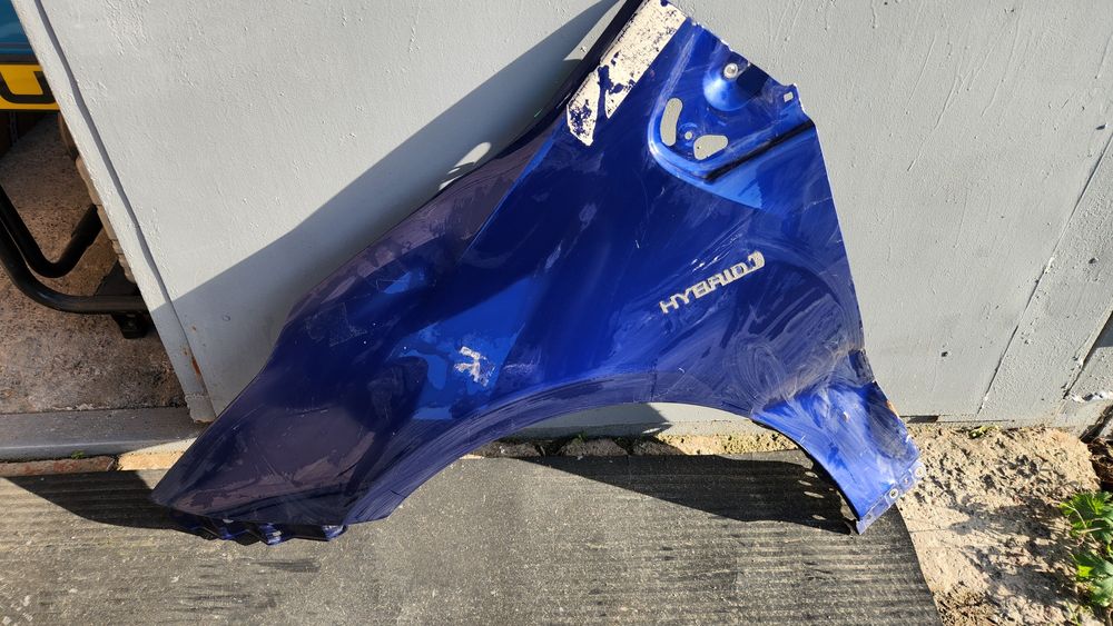 Крыло Toyota Prius 50