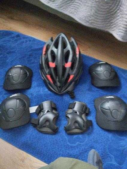 Kask i ochraniacze