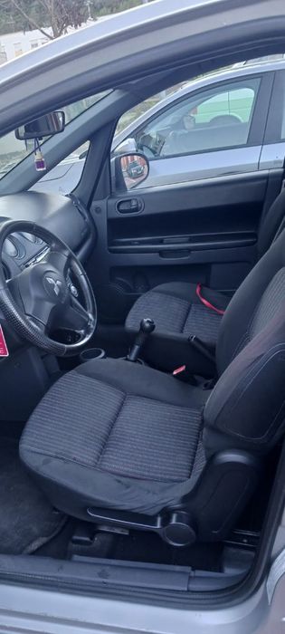 Mitsubishi Colt 2008 super econômico e fiável