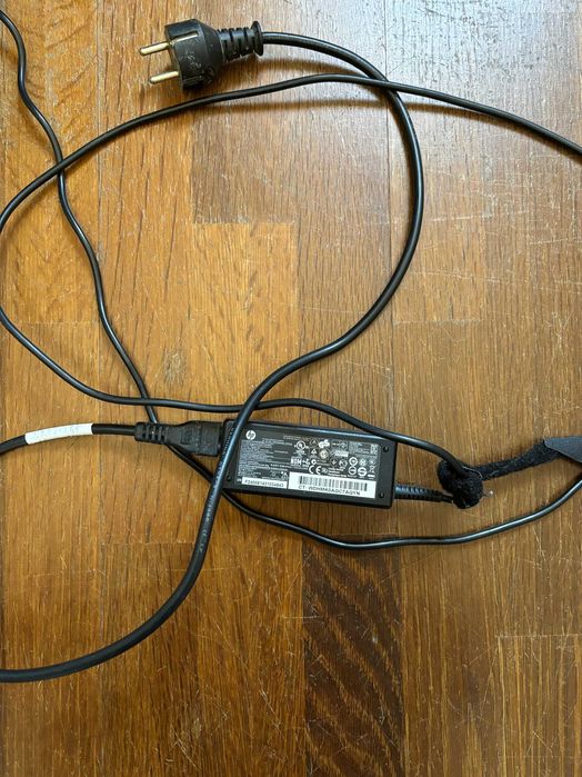 HP Laptop 15 da-0xxx + carregador