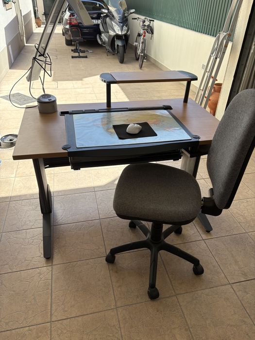 Secretaria de escritorio como nova + cadeira+ candeeiro