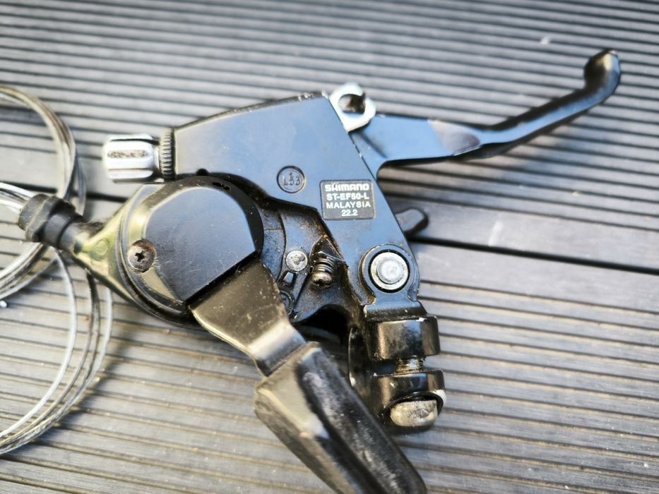 Conjunto de travões Shimano e selim