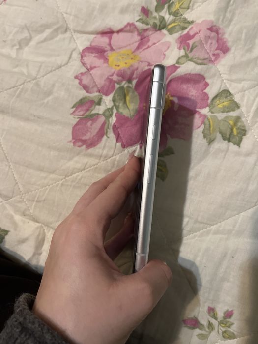 Google Pixel 7A biały