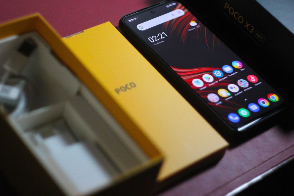Poco X3 NFC 6/128 в отличном состоянии и полным комплектом. Поко х3
