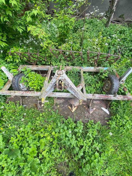 Продам трактор МТЗ 80 з плугом та культиватором