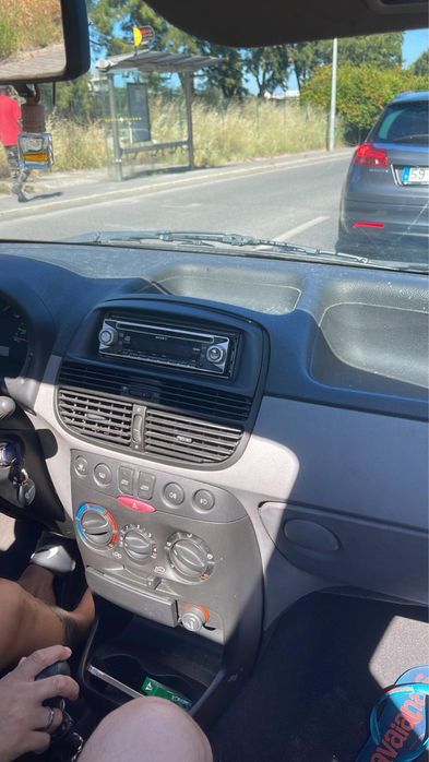 Carro punto ano 2000