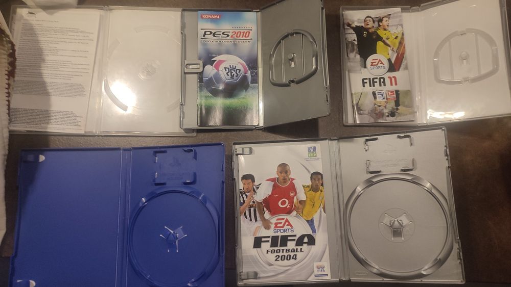 Caixa Vazia com Manuais — Jogos PSP e PS2