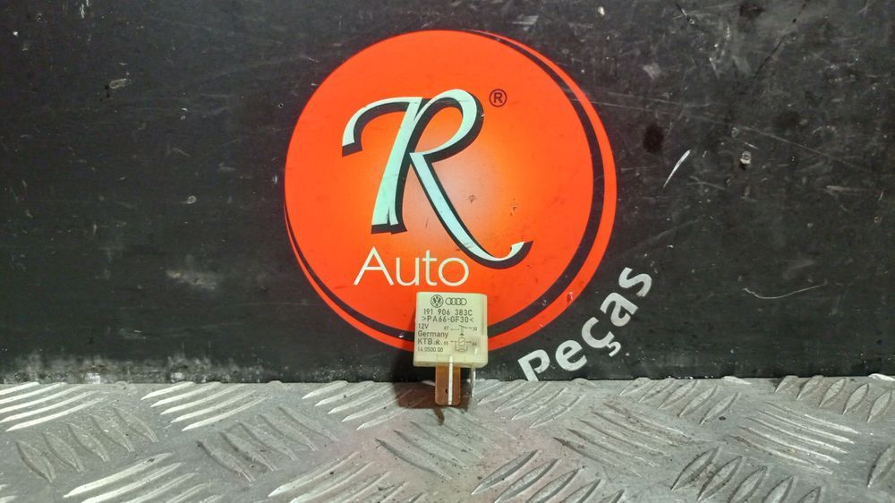 Relé Da Bomba De Combustivel Audi A3 (8L1)