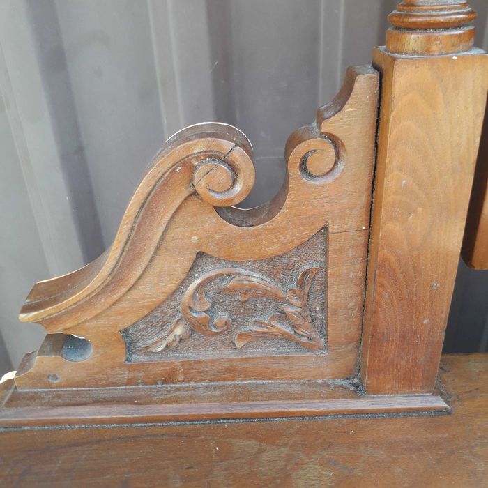 Stara , antyczna toaletka