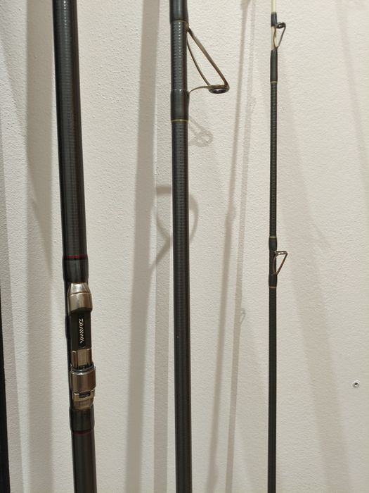 Daiwa Tournament Surf Z33 425H Cana pesca Topo de Gama