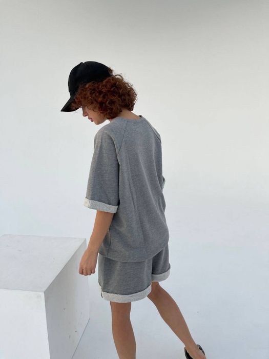 Костюм шорти та футболка комплект шорты и футболка