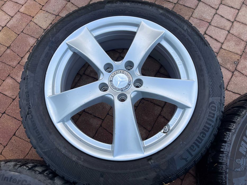 3899. Koła zimowe Mercedes A B CLA 5x112 ET44 205/55/17 24r 6.8/7.2mm