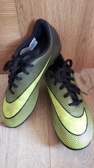 Korki buty pilkarskie Nike