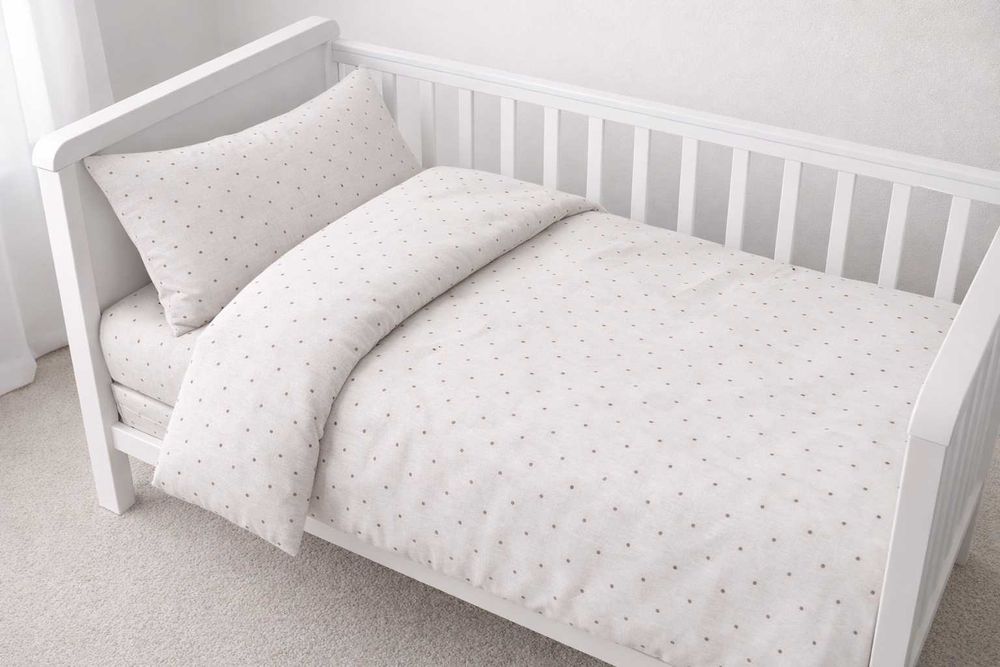 Дитяча постільна білизна з натуральної бавовни.