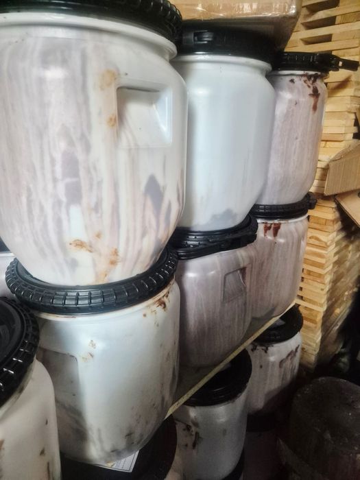 Sprzedam beczki plastikowe 20