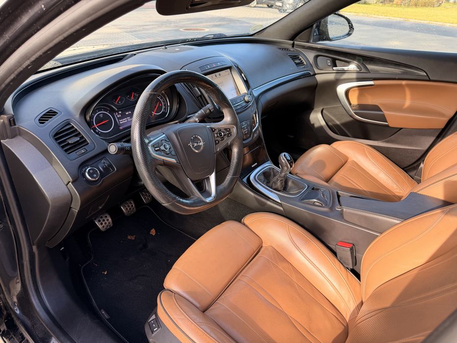 Piekny Opel Insignia