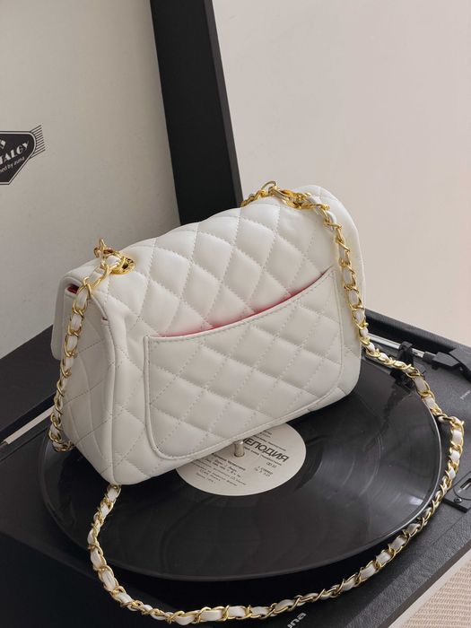 Сумка Chanel Mini Lambskin Coco через плече крос боді Шанель