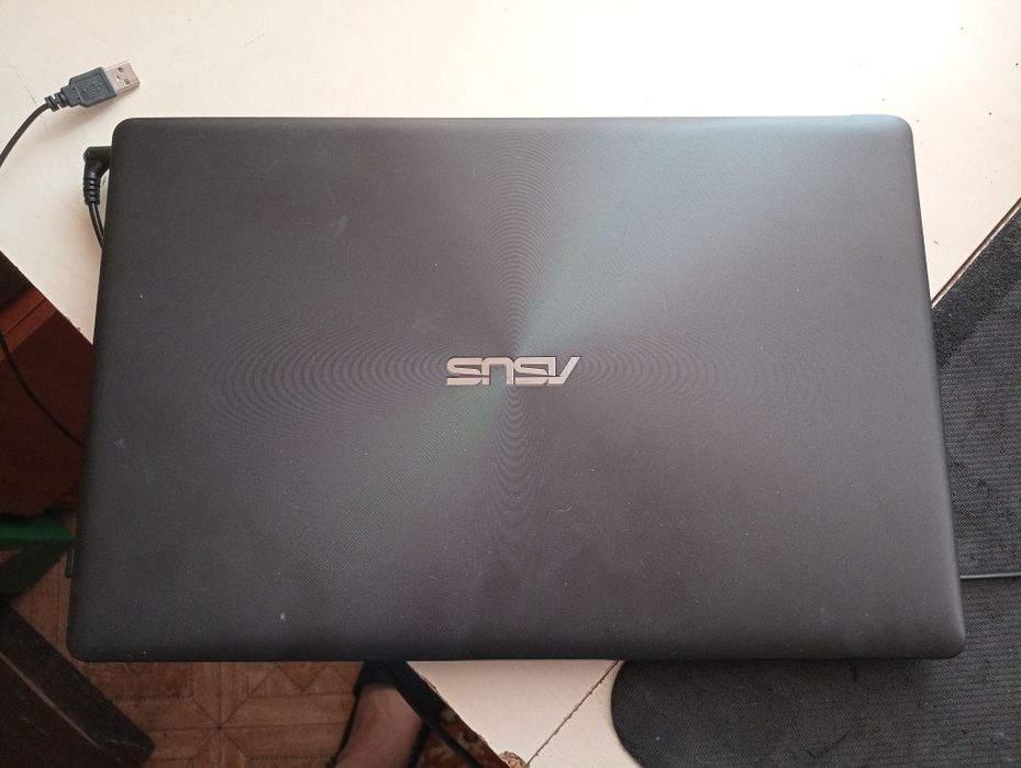 Ноутбук Asus X552C