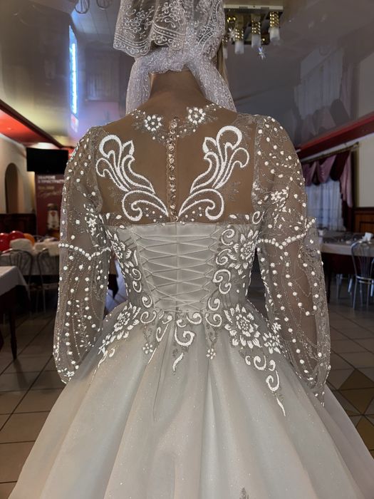 Продам Весільну сукню