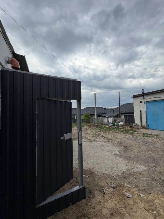 Продам гараж в районі 10 -ї дільниці, мийка бумер