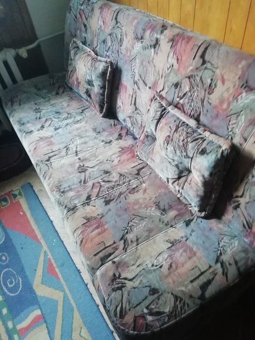 nieużywana wersalka 2 osobowa