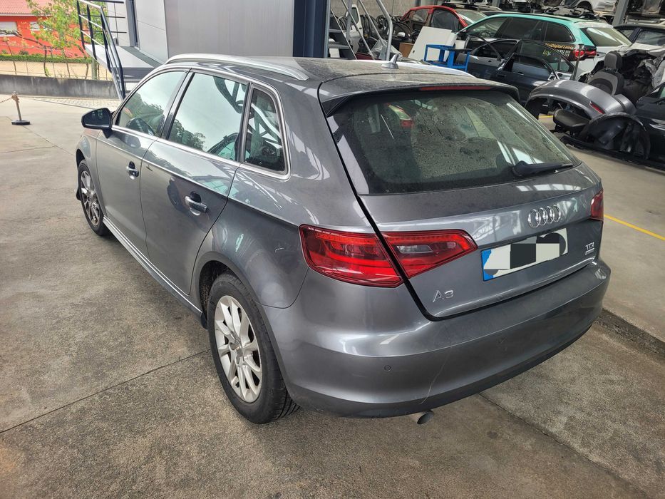 Audi A3 8v Sportback para peças